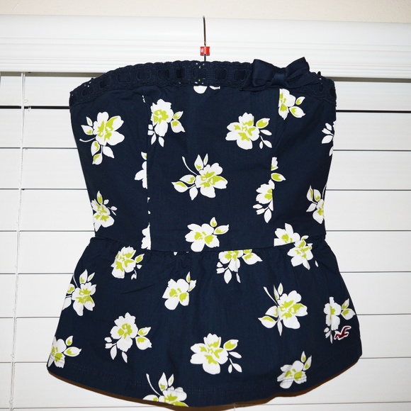 Hollister Tops - Hollister Blue Peplum Tube flowers size M